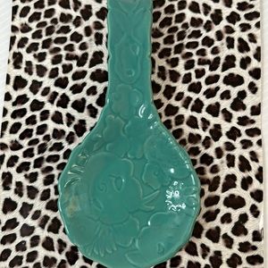 The Pioneer Woman Flea Market Turquoise Floral Spoon Rest Beautiful Quality